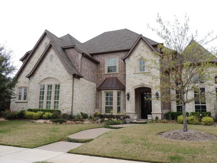 Richardson, TX home after professional roof restoration